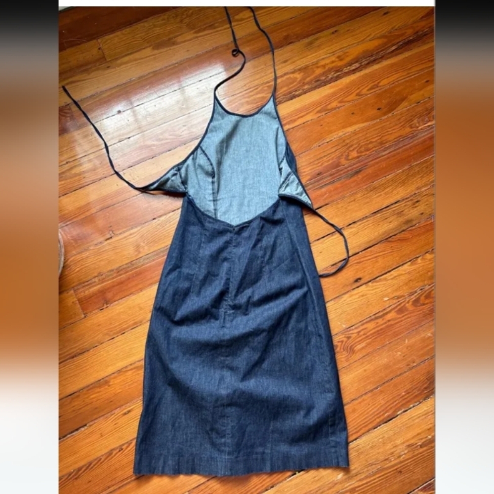 VINTAGE Ann Taylor Dark Wash Denim Halter Dress Y2K Sleeveless Backless Midi 8P - Picture 2 of 11